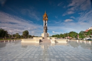 pomnik-zwyciestwa-phnom-penh