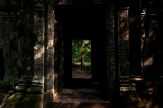 ruiny-w-angkor-2